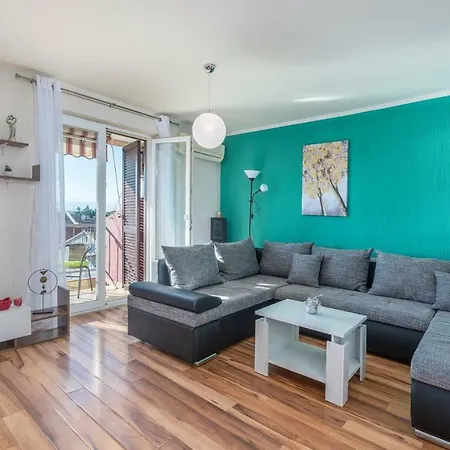 Apartman Sanja Near The And Center Porec