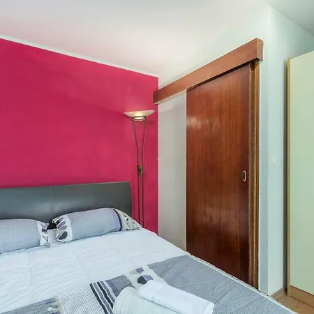 Sanja Near The And Center Lägenhet